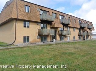 2606 4th St NW #4, Minot, ND 58703
