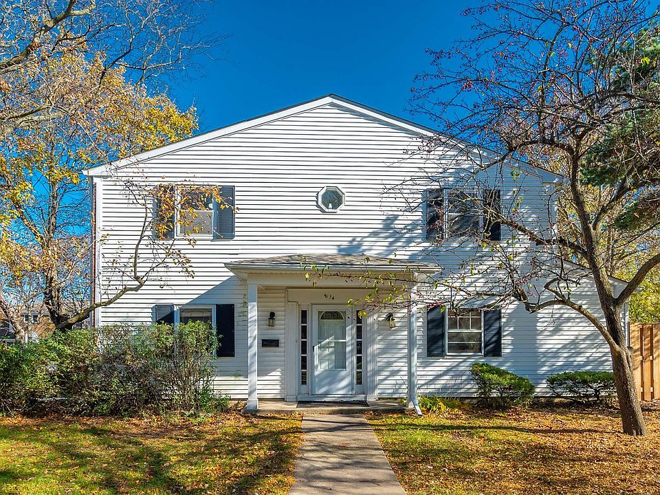 1st image of 814 Bishop Ct