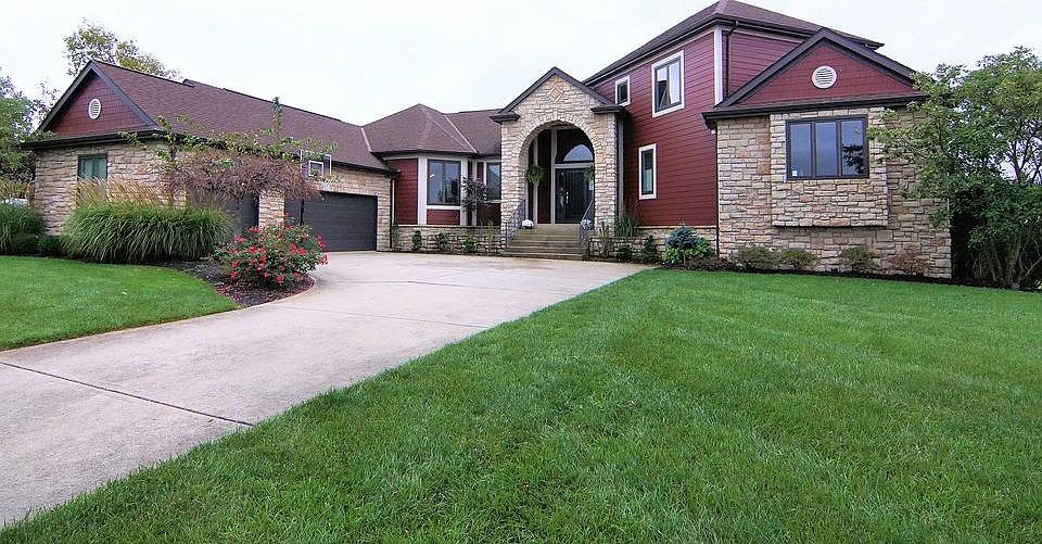 1st image of 7453 Shaker Run Ln
