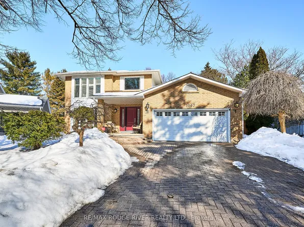 1007 Tiffany Cir, Oshawa, ON L1G 7S1