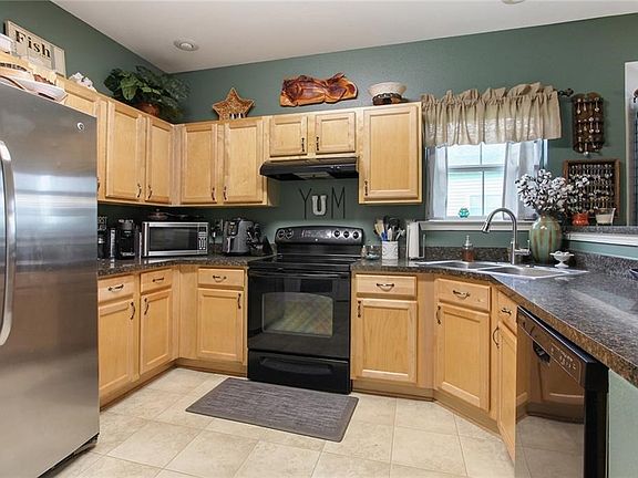 5th image of 2656 Cedar Creek St