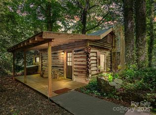 755 Pearson Falls Rd, Saluda, NC 28773