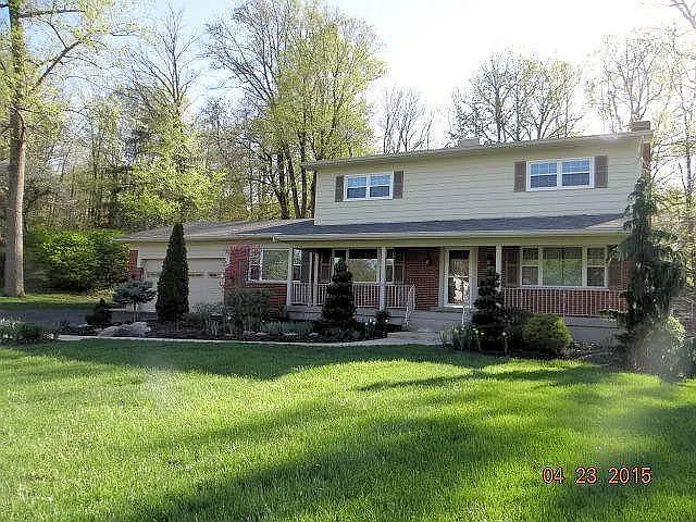 5675 Antoninus Dr photo 1