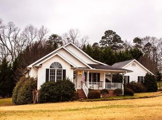 12007 N Ridge Dr, Seneca, SC 29672