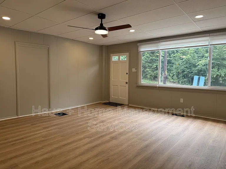 403 Wall Ave #1 — Photo 5