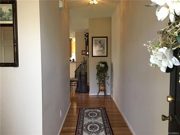 3rd image of 920 Newsome Ct