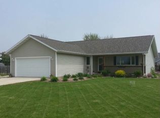 823 Center St, Cleveland, WI 53015