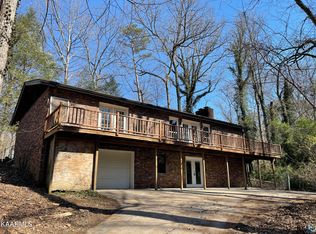 3111 Ginn Dr, Knoxville, TN 37920
