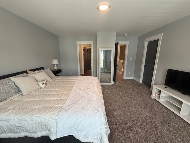 3050 Candlelight Dr — Photo 23