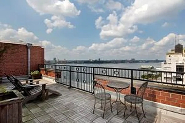 Sold by Douglas Elliman | media 12