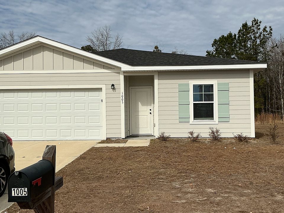 1st image of 1005 Autumns Wood Cir E