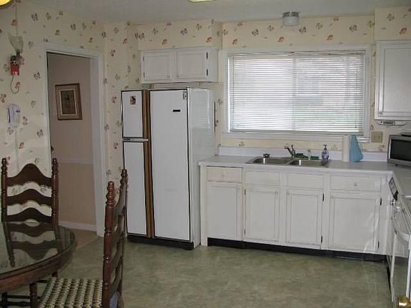 4th image of 4487 Post Pl APT 13