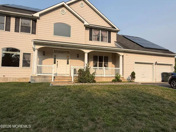1801 Finderne St, Oakhurst, NJ 07755