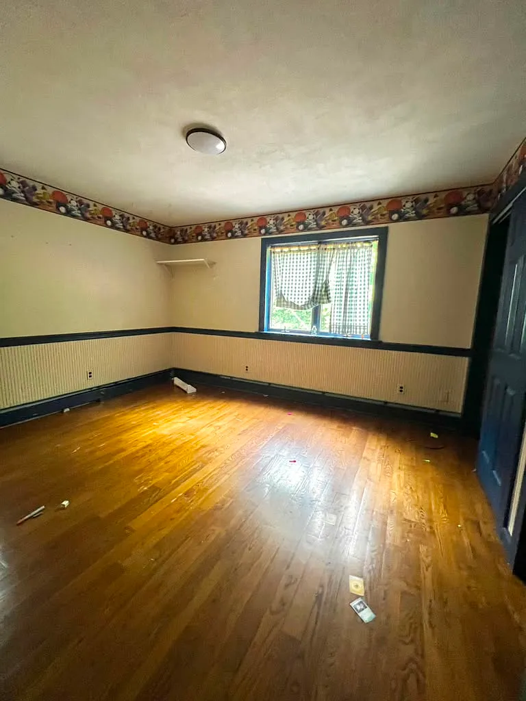 4 bed, $3,600 — Photo 4