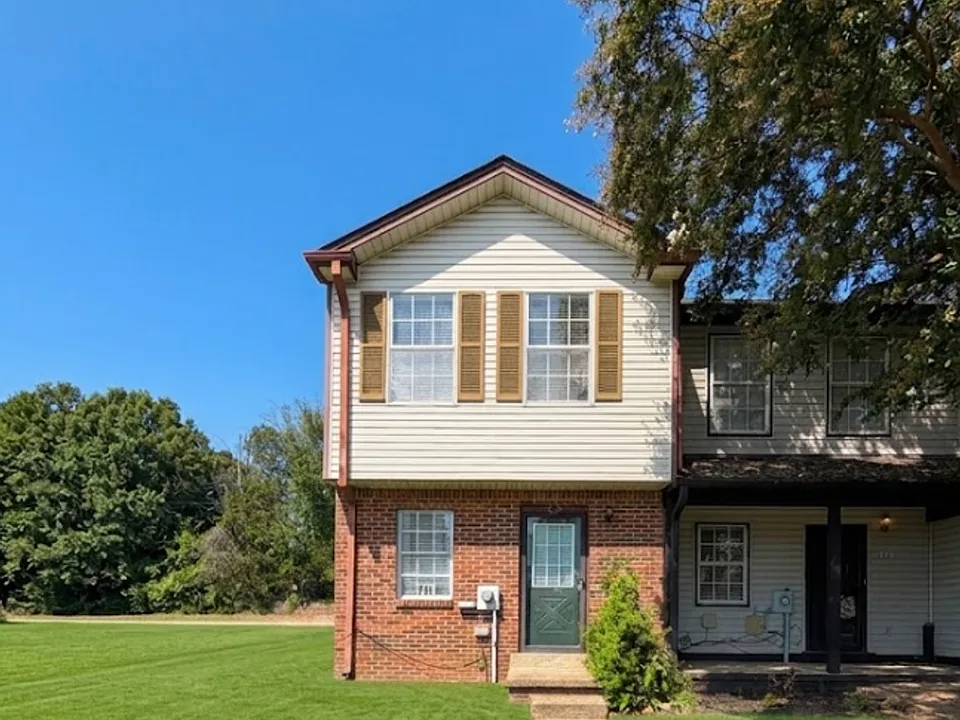 713 Walker Rd