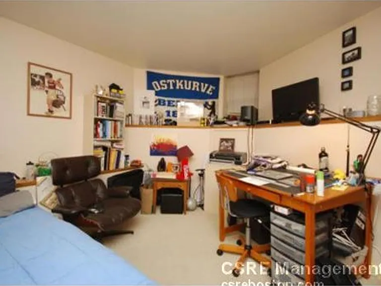 28 Symphony Rd #1 — Photo 4