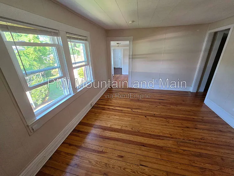 41 Westwood Pl #4 — Photo 6