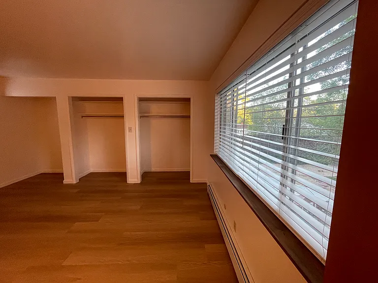 250 Bartlett St — Photo 5