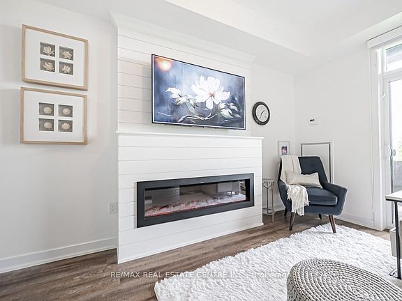 2nd image of 35 Southshore Cres #129