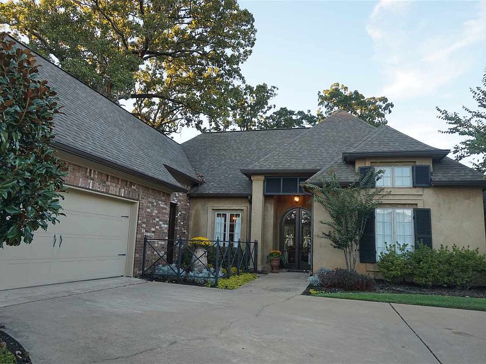 1st image of 205 Hoy Farms Dr