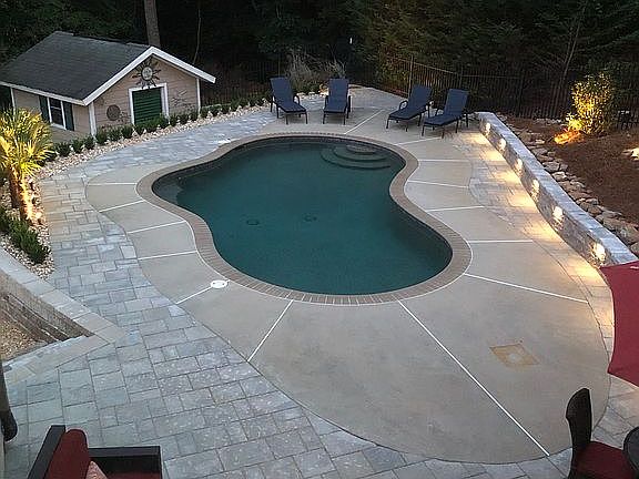 2nd image of 5210 Maplewood Ln