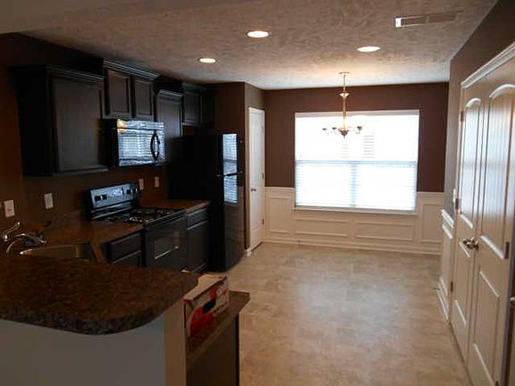 4th image of 2109 Debonair Lane Lot 142