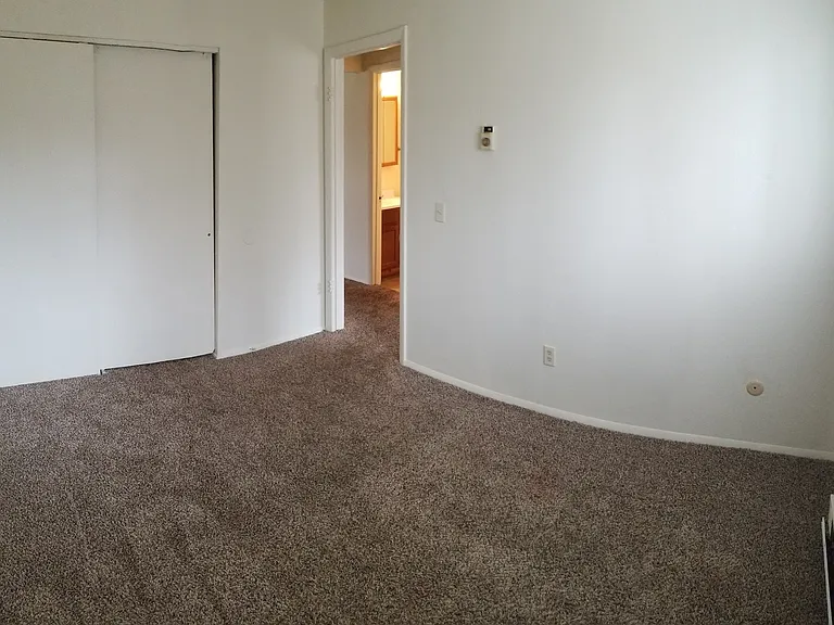 Aquarius Apartments — Photo 5