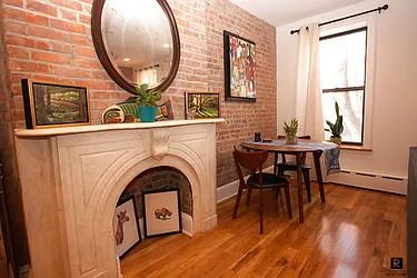 Rented by R New York