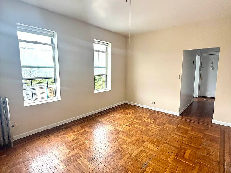 3067 Decatur Ave #E2 — Photo 1