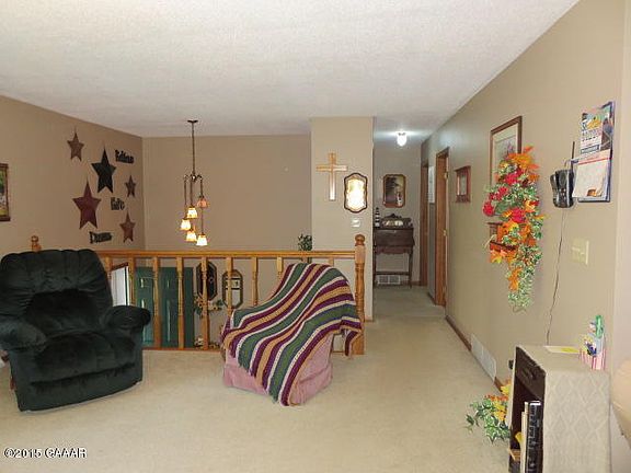 5th image of 19065 Dreaming River Dr