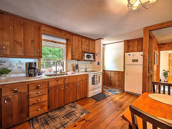 4th image of 4120 Mallard Lake Road