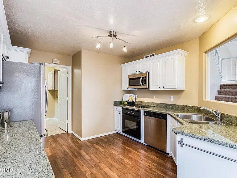 3822 E Wildwood Dr — Photo 13
