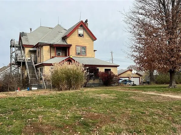 6002 E 12th St, Kansas City, MO 64126