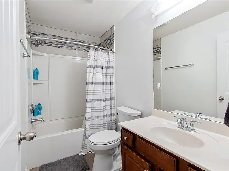 2349 Traemoor Village Pl — Photo 16