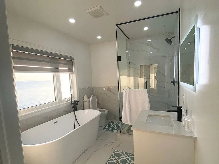 48 Seabreeze Cres — Photo 18