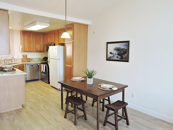 5th image of 2713 Antonio Dr Unit 307