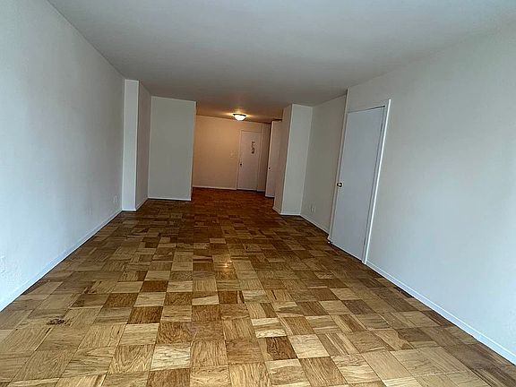 3rd image of 250 E 63rd St APT 18G