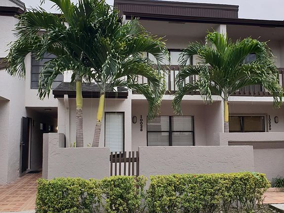2nd image of 10028 NW 41st St