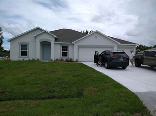 502 SW Duxbury Ave, Port Saint Lucie, FL 34983