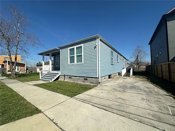3rd image of 6425-27 N Galvez St