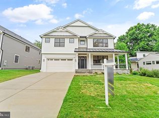 407 Tapawingo Rd SW, Vienna, VA 22180