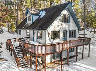 907 E Arbutus Lake Rd, Traverse City, MI 49696