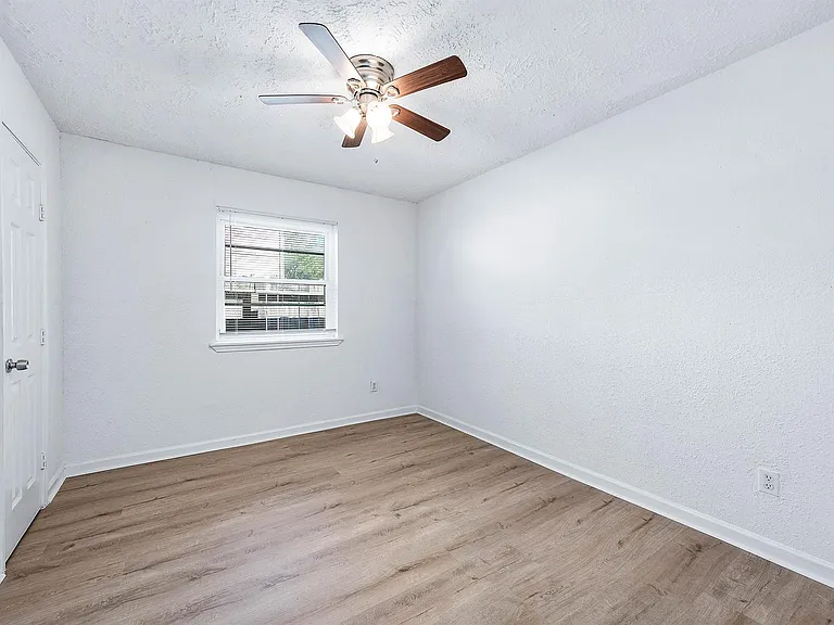 24007 Pepperrell Place St — Photo 18