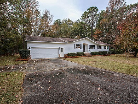 2nd image of 1071 Oaklane Dr