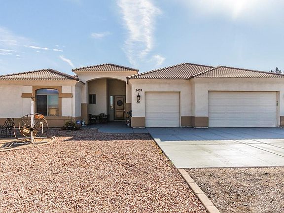 3rd image of 5439 N 107th Ln