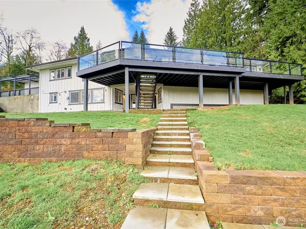 13811 2nd Avenue NE, Tulalip, WA 98271