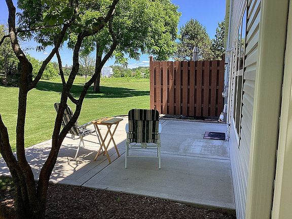 5th image of 703 Baxter Ct
