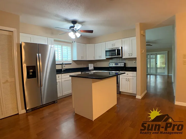 1005 Fox Trace Ct #1 — Photo 4