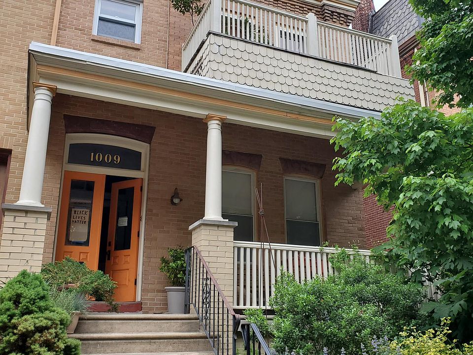 1st image of 1009 S Farragut St #1