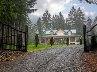 3997 Macaulay Rd, Comox Valley, BC V9J 1B5